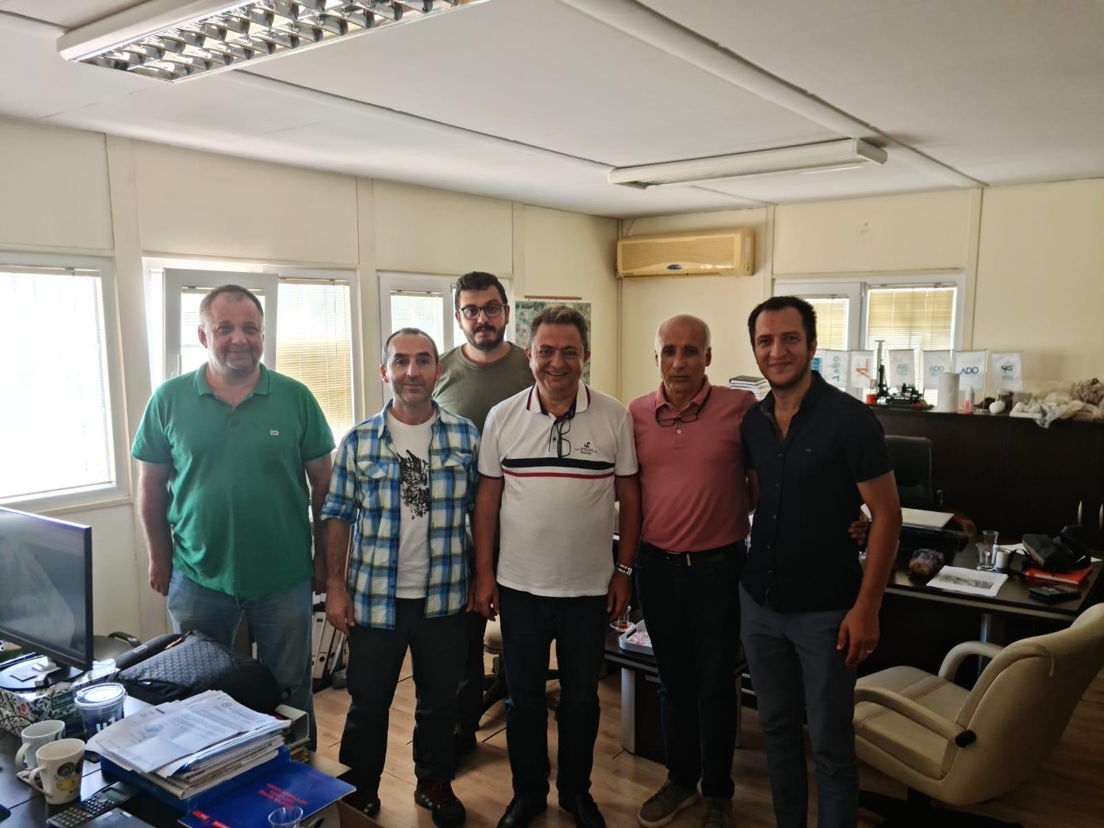 ODA YÖNETİM KURULU BAŞKANIMIZ AYHAN YÜKSEL, YÖNETİM KURULU ÜYEMİZ FATİH TÜTÜNCÜ İLE BİRLİKTE ADO MADENCİLİK’E İŞYERİ ZİYARETİNDE BULUNDUK. 