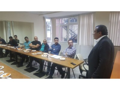 DAİMİ NEZARETÇİ EĞİTİMİ ALAN ÜYELERİMİZLE ODA MERKEZİNDE TOPLANTI DÜZENLENDİ 