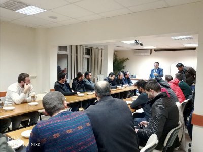 DAİMİ NEZARETÇİ EĞİTİMİ ALAN ÜYELERİMİZLE ODA MERKEZİNDE TOPLANTI DÜZENLENDİ 