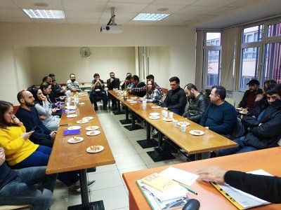 DAİMİ NEZARETÇİ EĞİTİMİ ALAN ÜYELERİMİZLE ODA MERKEZİNDE TOPLANTI DÜZENLENDİ 