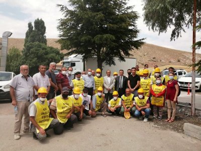 SOMA`LI MADEN İŞÇİLERİNİN MÜCADELELERİNDE DAİMA YANLARINDA OLACAĞIZ.