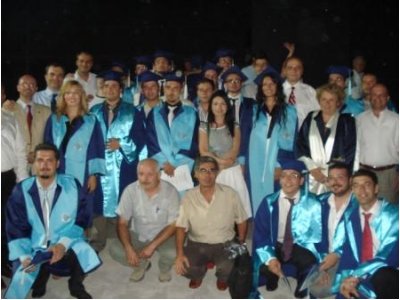 DEU MÜHENDİSLİK FAKÜLTESİ 2008-2009 DÖNEMİ MEZUNİYET TÖRENİ YAPILDI (09.07.2009).