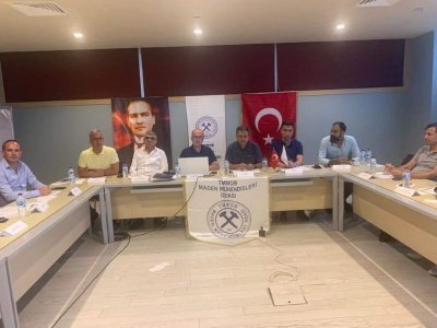 ADANA ŞUBE YÖNETİM KURULU`NUN FAALİYETLERİNİ VE ÇALIŞMA PROGRAMLARINI AKTARDIKLARI TOPLANTIYA KATILIM SAĞLANDI.