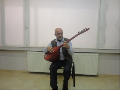 Film Gösterimi ve Muzaffer Özdemir Müzik Dinletisi Yapıldı